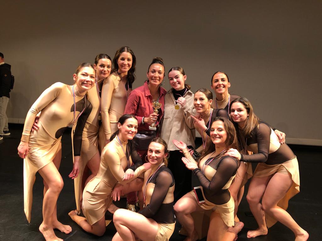 Photo 45 &ndash; élèves de l'école de danse