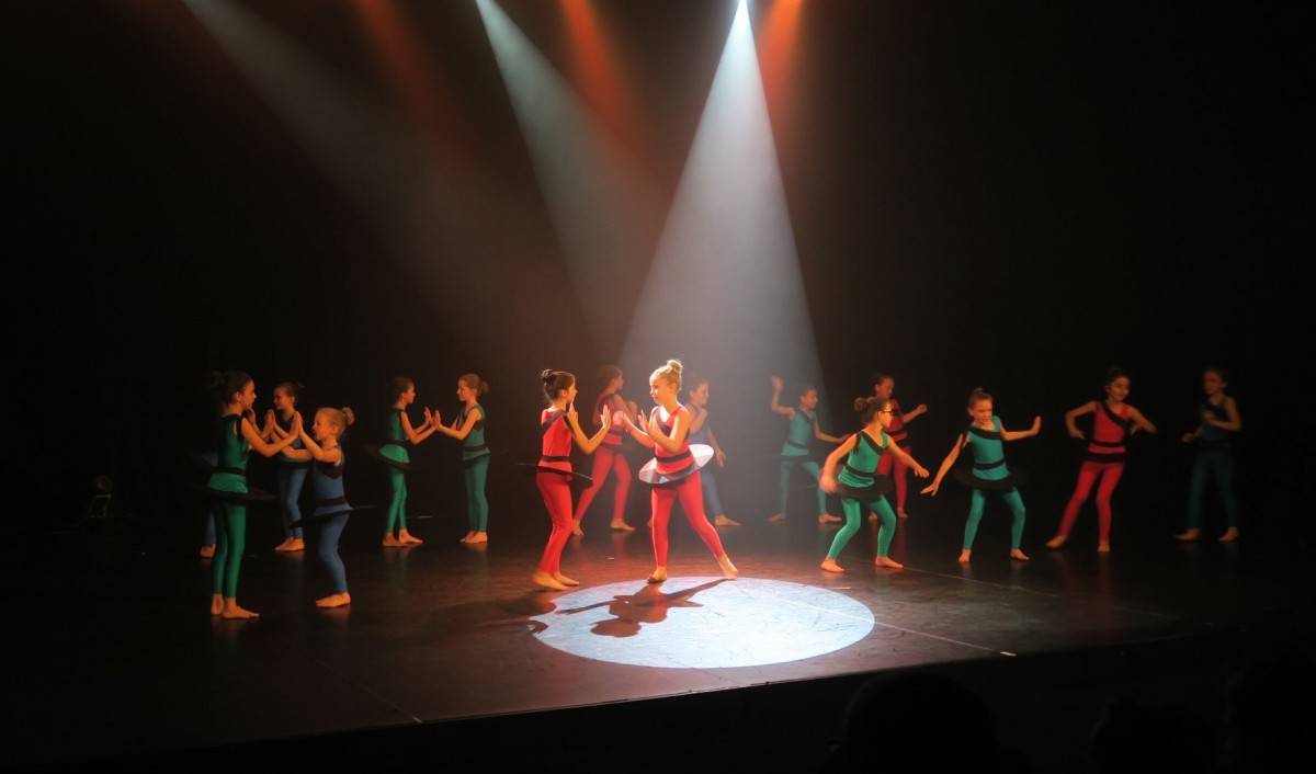 Photo 51 &ndash; élèves de l'école de danse