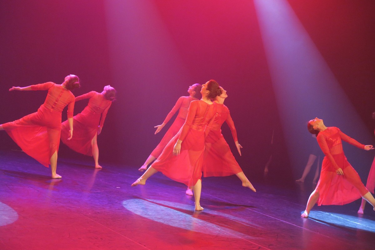 Photo 50 &ndash; élèves de l'école de danse