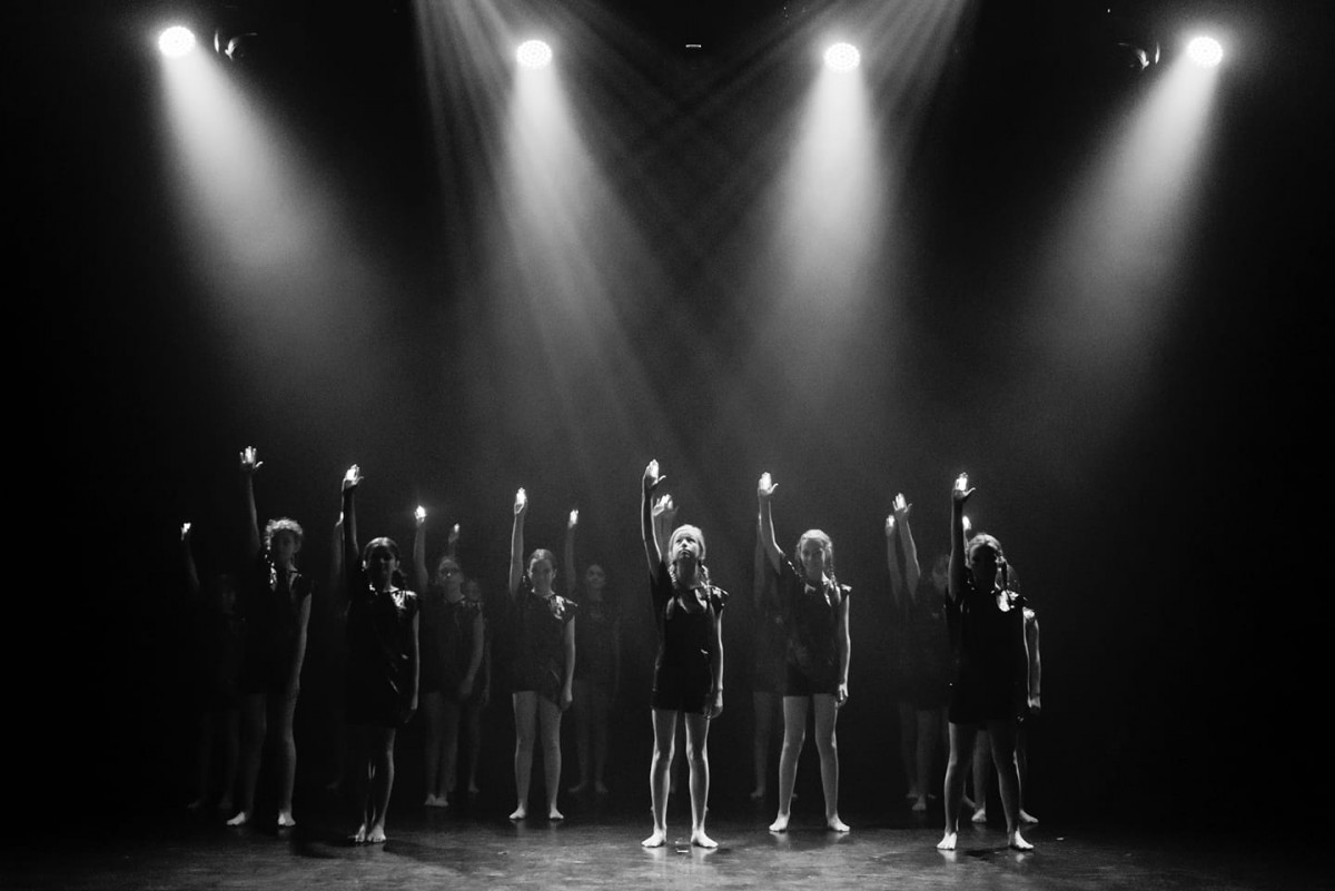 Photo 52 &ndash; élèves de l'école de danse