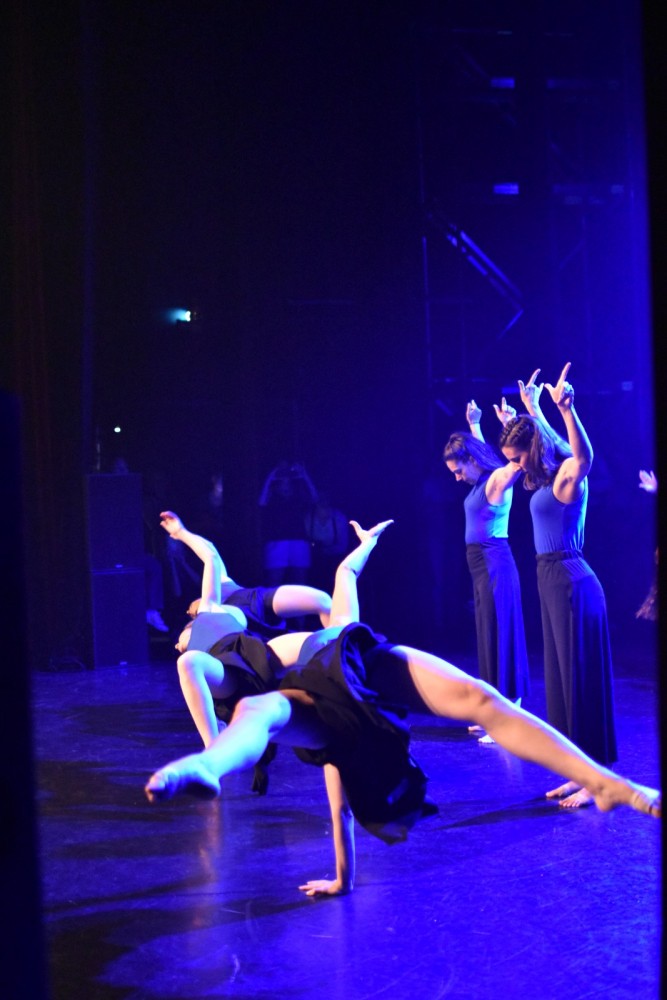 Photo 11 &ndash; élèves de l'école de danse